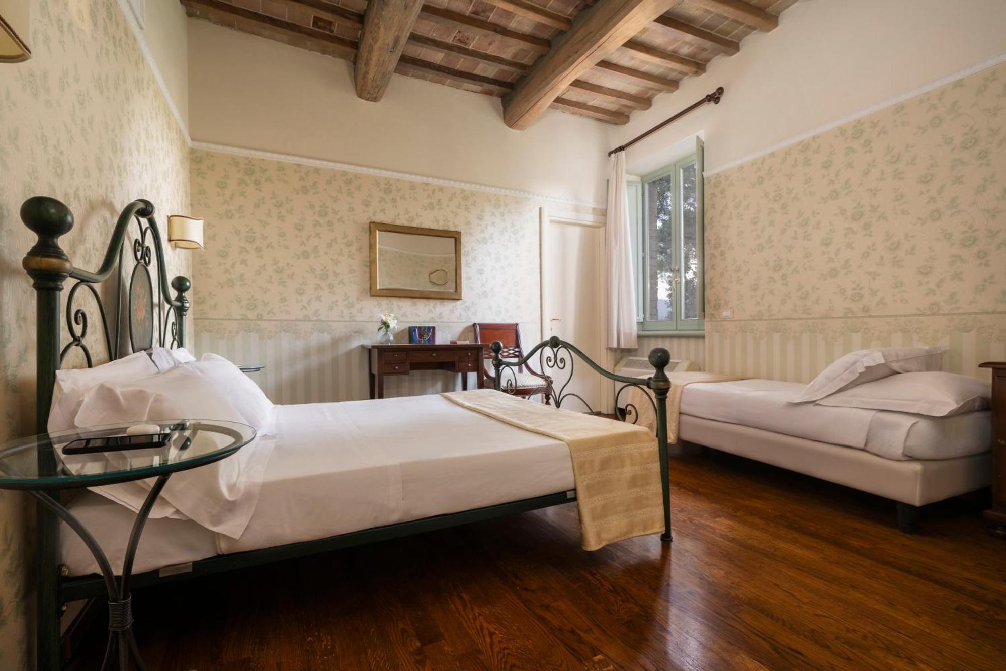 Relais Parco Dei Cavalieri Assisi Hotel Petrignano Exterior photo