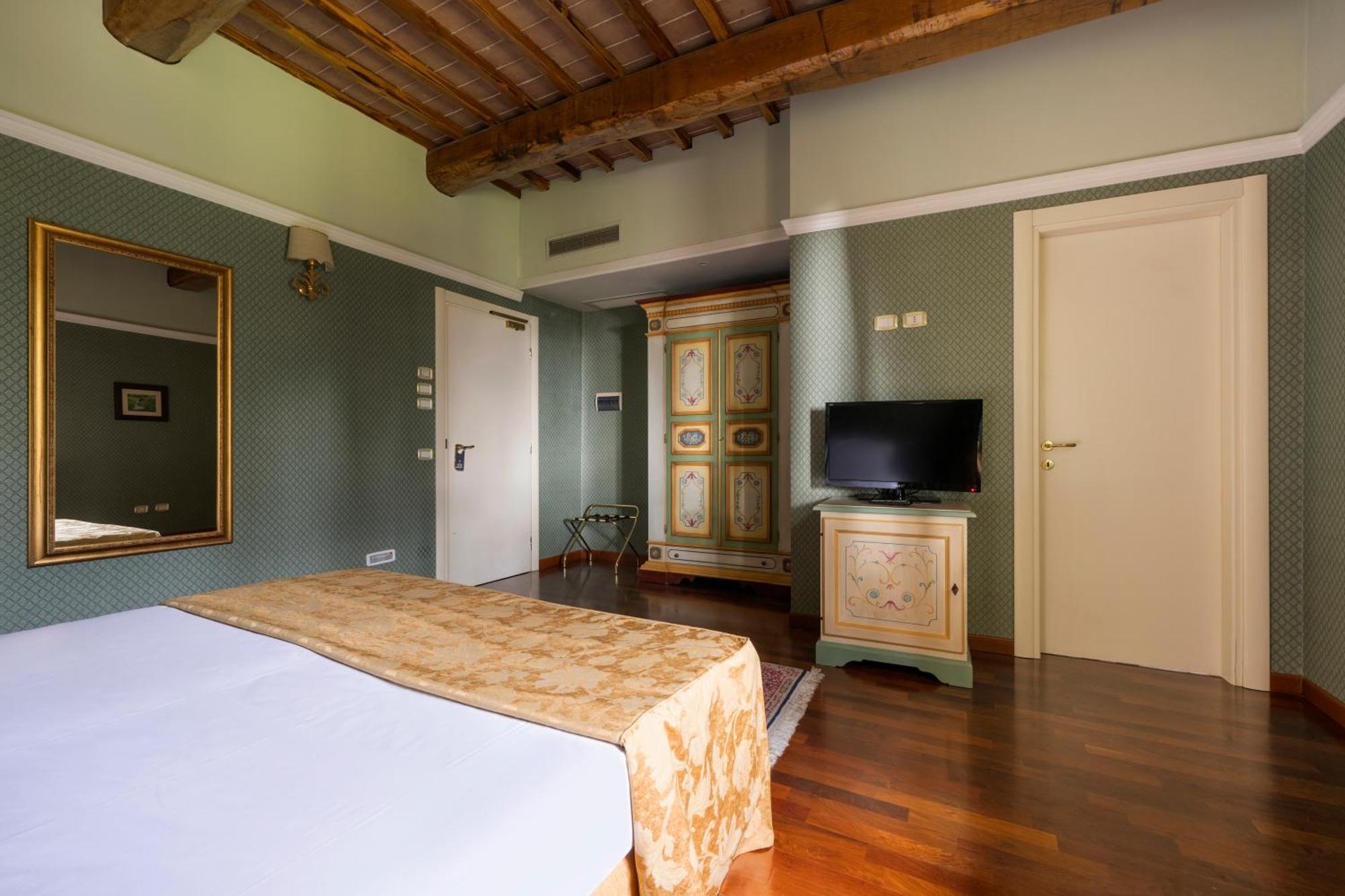 Relais Parco Dei Cavalieri Assisi Hotel Petrignano Exterior photo
