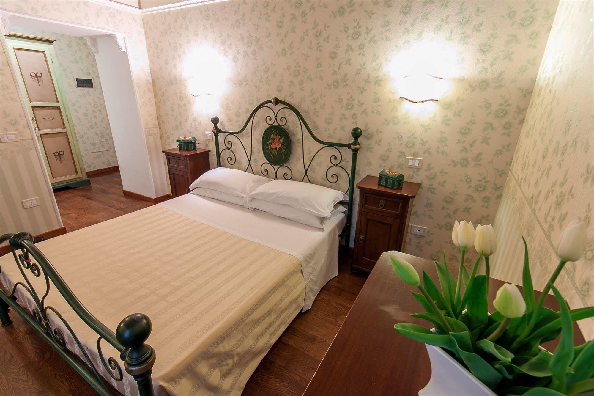 Relais Parco Dei Cavalieri Assisi Hotel Petrignano Exterior photo